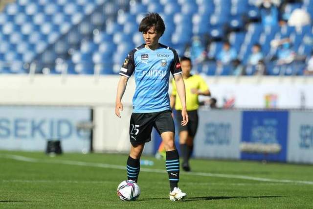 周琦20+12广东险胜首钢 曾凡博18分沃特斯27分